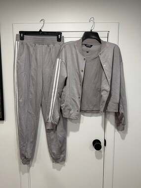 3-pieces Chicme Grey Track Suit Set Size S